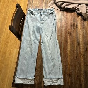 Hollister ultra high-rise dad jeans, size 11R ( W30 L31)
